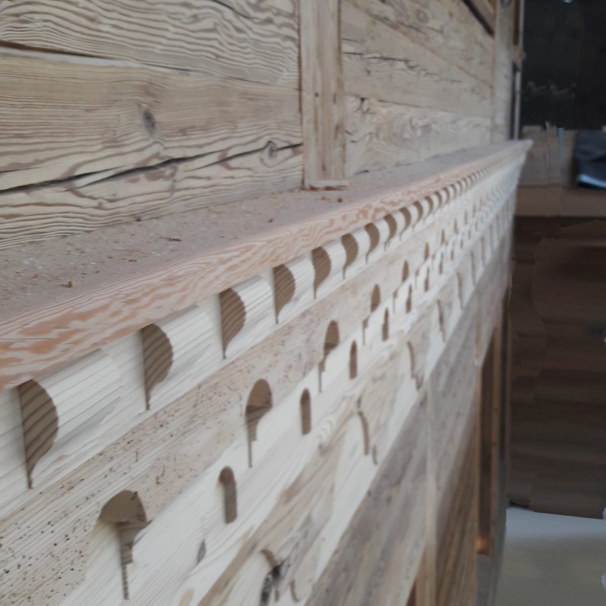 Fassaden im Chalet-Style – Natürliche Decken- und Wandverkleidungen aus Holz für ein rustikales Ambiente